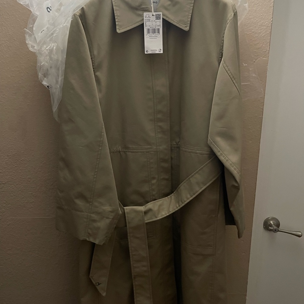 Trench coat Brand new with tags